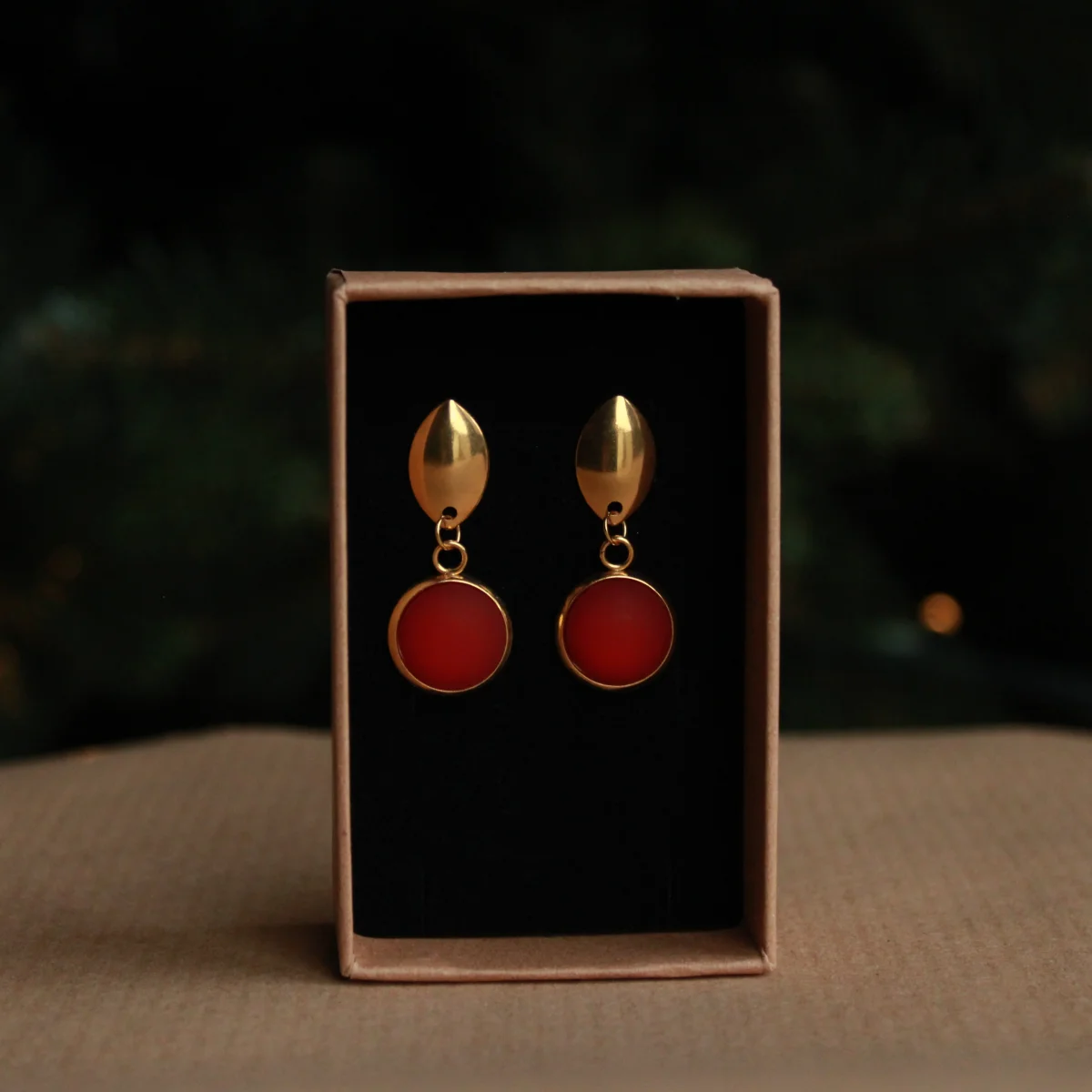 Ohrringe Navette in Rot Matt und Gold, Edelstahl – Bild 9